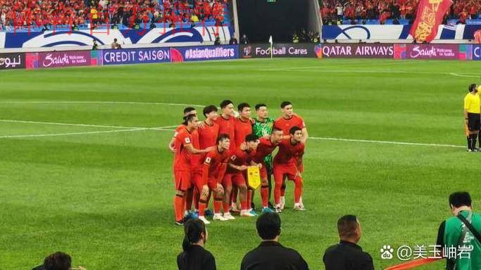 女足国少举行升旗仪式 祝祖国繁荣盼为国争光 女足国少举行升旗仪式 祝祖国繁荣盼为国争光